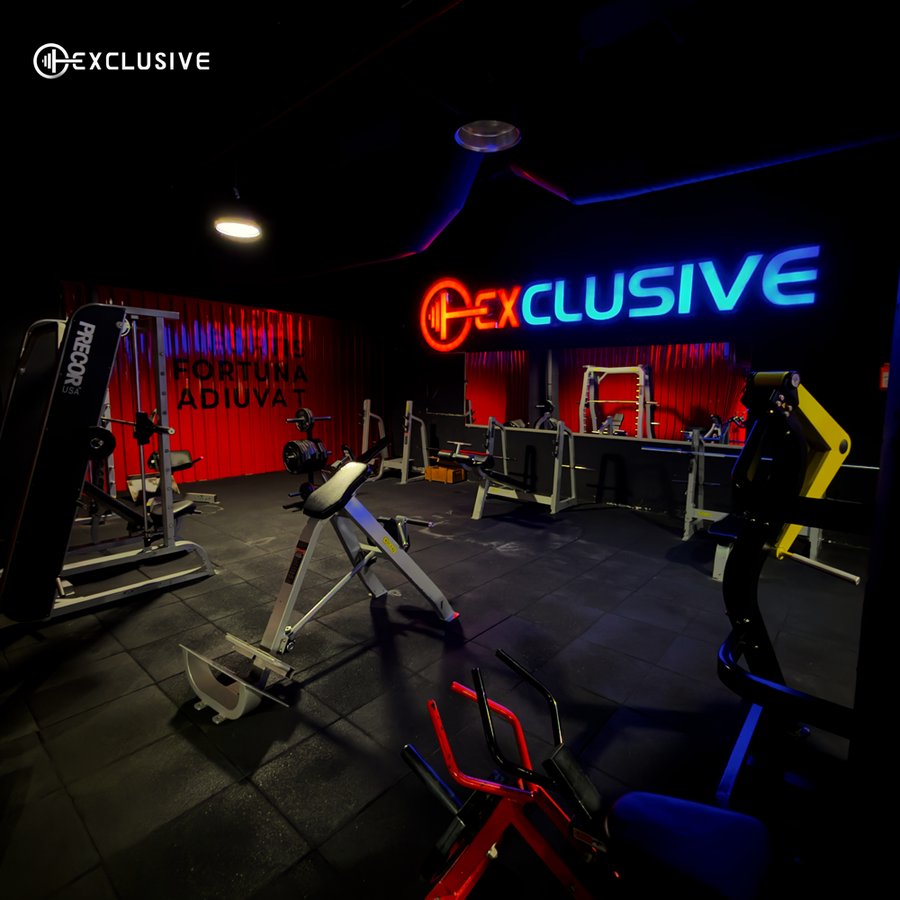Exclusive Gym neon tabela